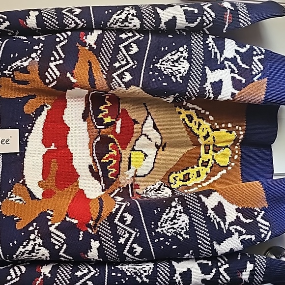 Womens NWTS sz small oversized Christmas Sweater!! Adorable!! SIMPLEE - Picture 4 of 5